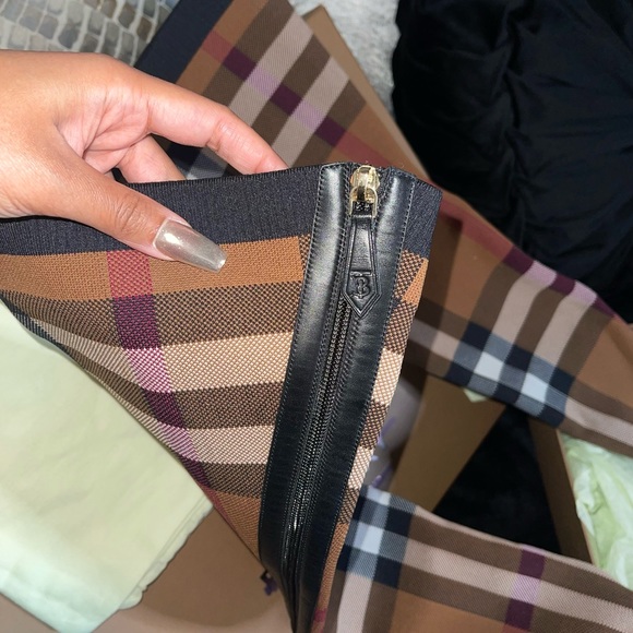 NIB Burberry 36 Anita Knit Check Over-the-Knee Thigh High Stretch Boots in Brown - Picture 14 of 17